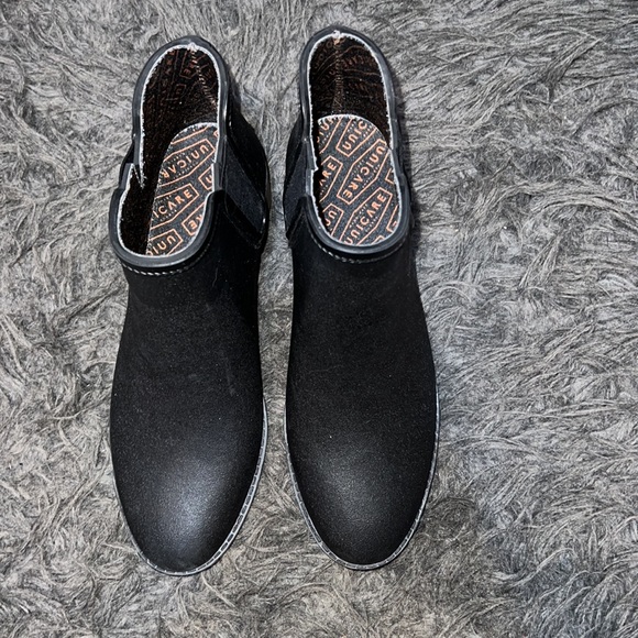 Women’s Unicare black rain ankle boots, size 7 - Picture 7 of 11